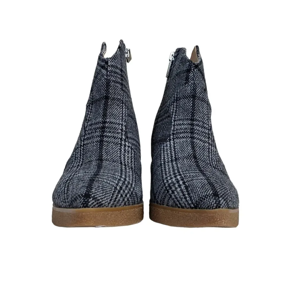 JESSICA SIMPSON Womens 7.5 Crais Black White Plaid Wedge Bootie NEW